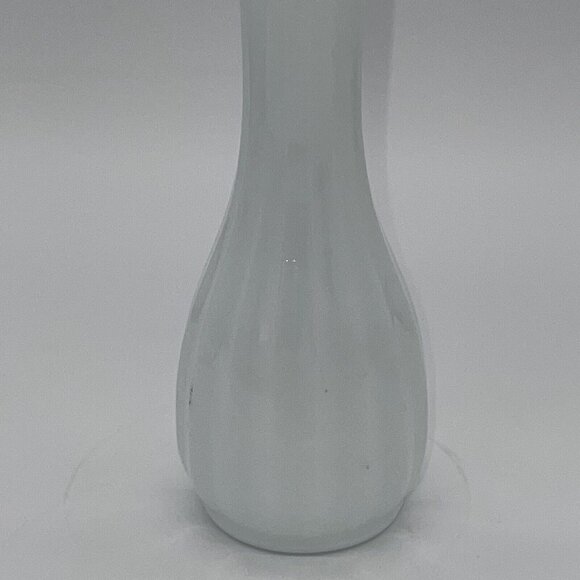 Vintage Milk Glass Bud Vase With Pillars And Scalloped Rim - Picture 5 of 5